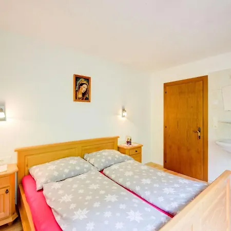 Apartment Scenic In Tirol With Garden