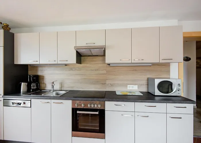 Near Paradise * كالتنباش