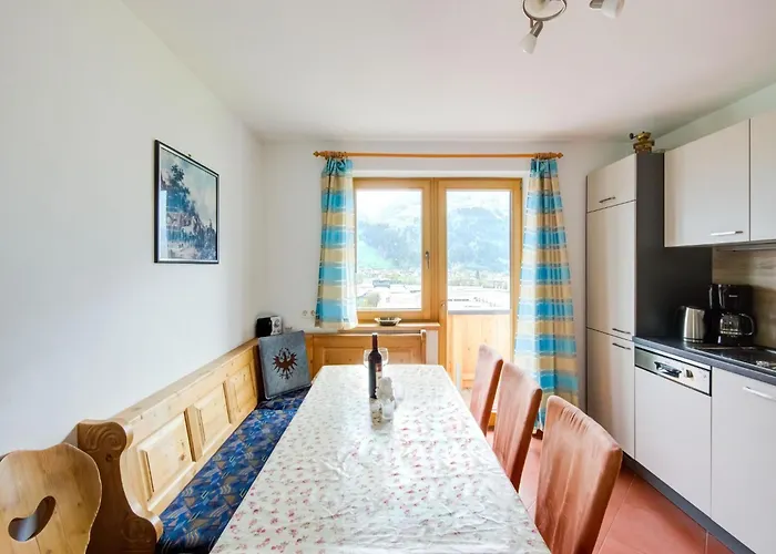 Near Paradise شقة